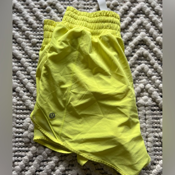 Hotty hot shorts 4” - Picture 2 of 4